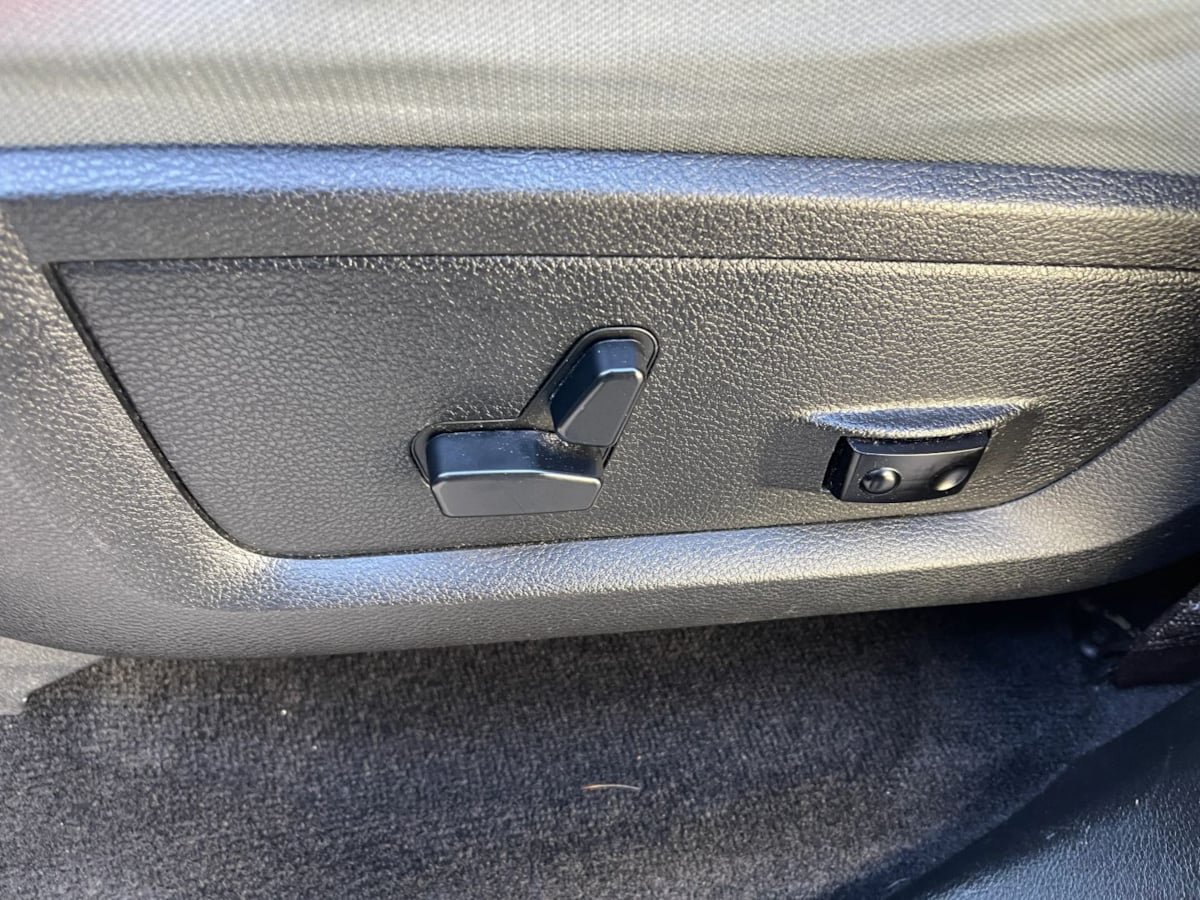 Used 2017 RAM 1500 Big Horn RWD image 18
