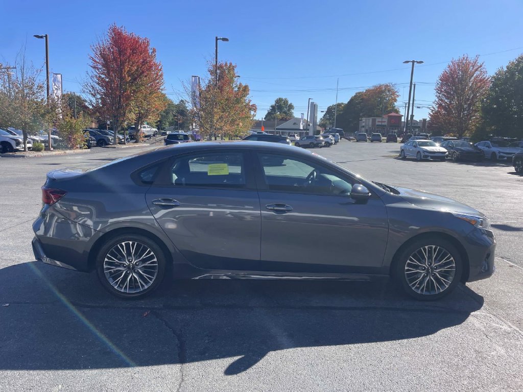 Used 2023 Kia Forte GT-Line FWD image 9