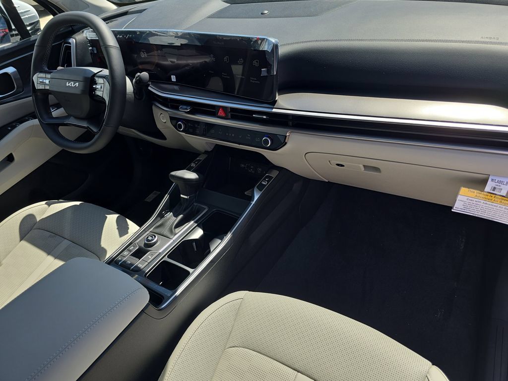 New 2026 Kia Sorento S w/ S Panoramic Sunroof Package FWD image 11