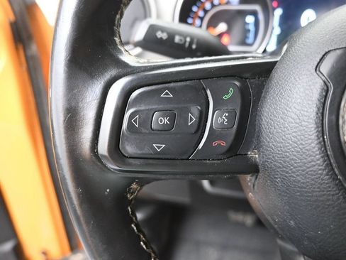 Used 2021 Jeep Gladiator Sport AWD/4WD image 29
