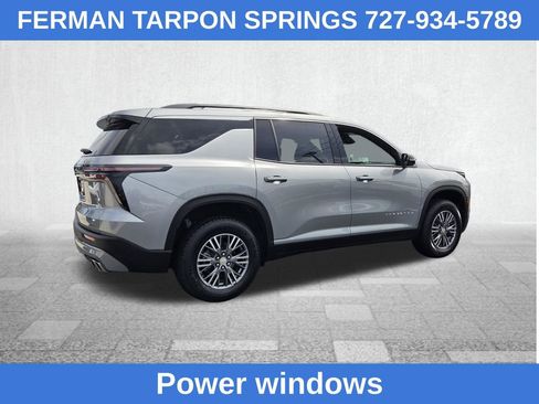 Certified 2025 Chevrolet Traverse LT FWD image 10