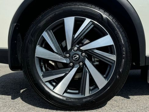 Used 2024 Nissan Murano SL AWD/4WD image 12