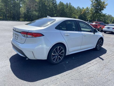 Used 2020 Toyota Corolla LE FWD image 5