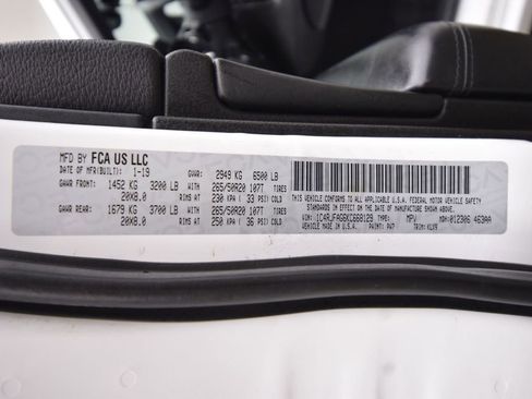 Used 2019 Jeep Grand Cherokee Altitude image 31