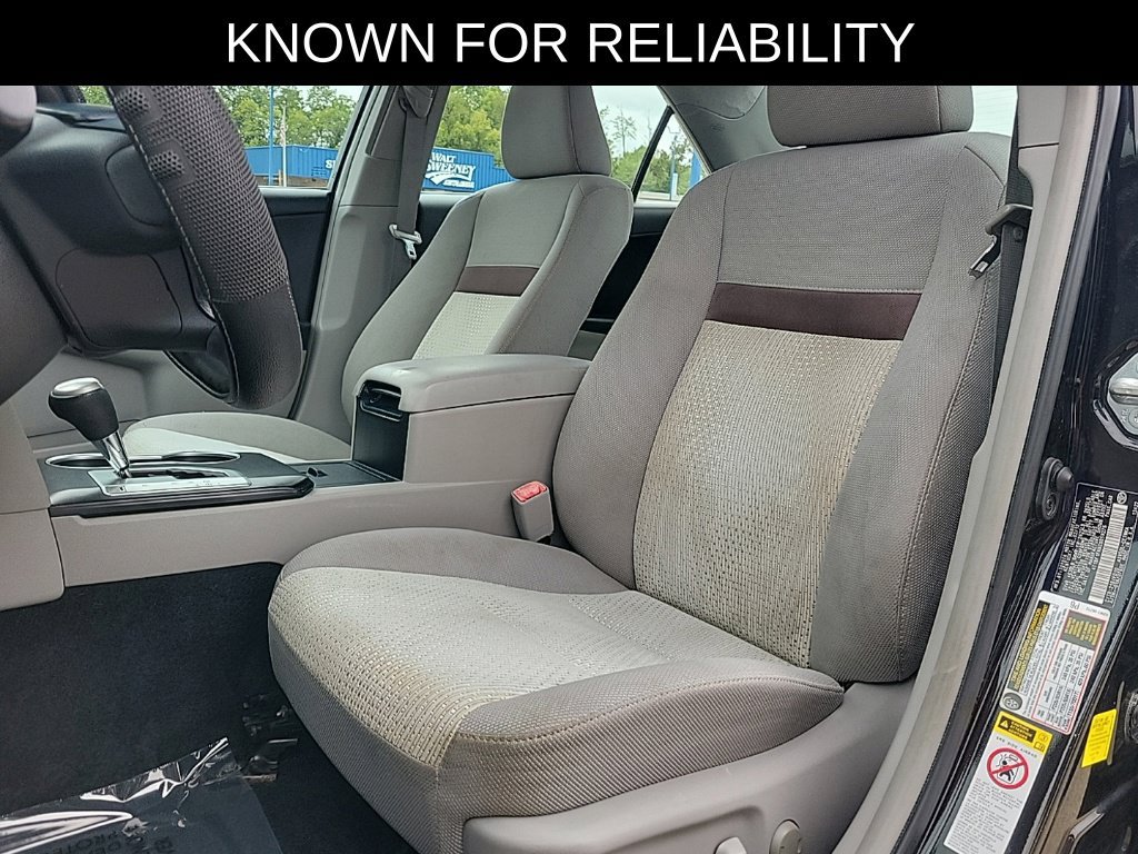 Used 2012 Toyota Camry LE FWD image 14