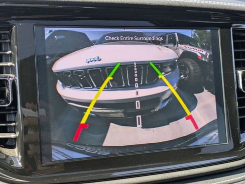 Certified 2024 Dodge Durango SRT image 19