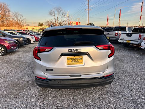 Used 2020 GMC Terrain SLE w/ Driver Convenience Package image 17
