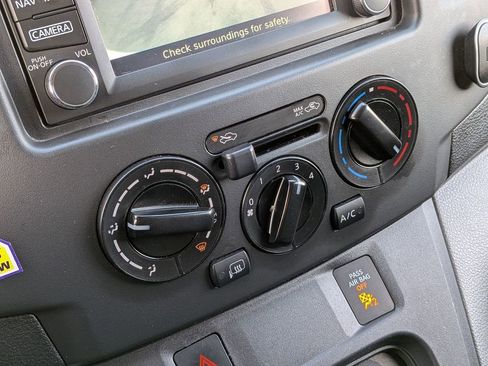 Used 2019 Nissan NV200 SV w/ Navigation Package image 20