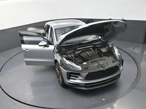 Used 2019 Porsche Macan AWD/4WD image 40