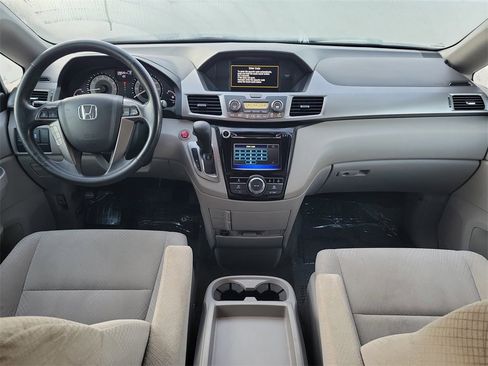 Used 2016 Honda Odyssey EX image 9