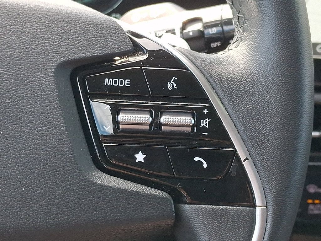 Certified 2023 Kia Niro EX FWD image 23