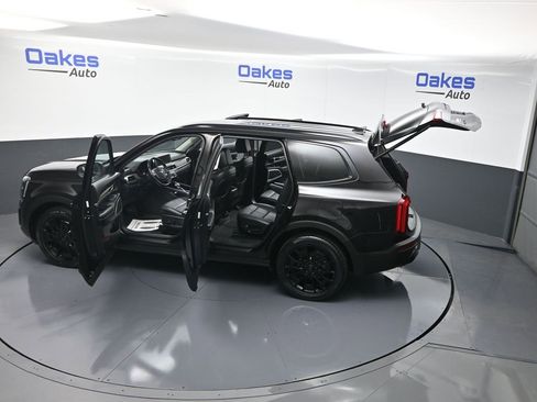 Used 2021 Kia Telluride EX w/ EX Premium Package image 63