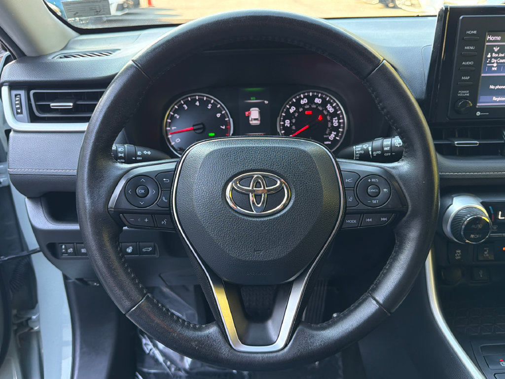 Used 2020 Toyota RAV4 XLE Premium AWD/4WD image 26