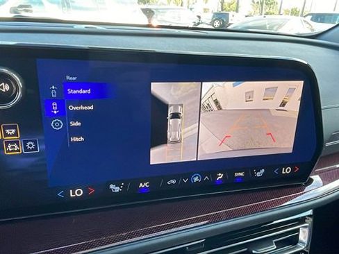 New 2026 Chevrolet Traverse Z71 w/ Driver Confidence Package image 20