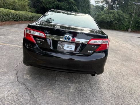 Used 2012 Toyota Camry XLE w/ Leather Pkg FWD image 8