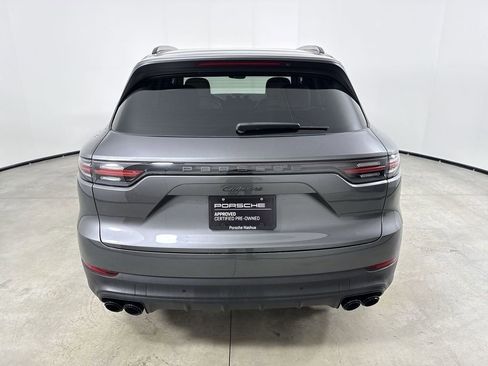 Certified 2023 Porsche Cayenne AWD/4WD image 6