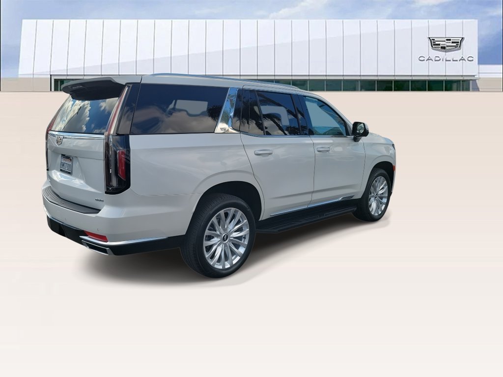 Used 2024 Cadillac Escalade Luxury RWD image 8
