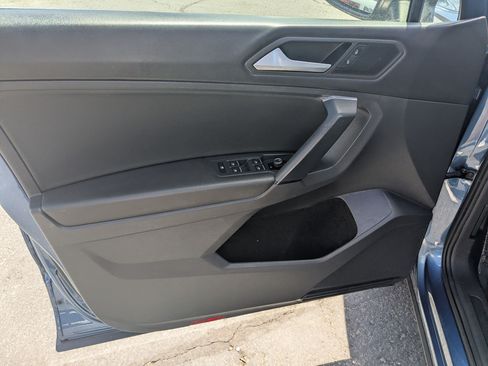Used 2019 Volkswagen Tiguan SE AWD/4WD image 15