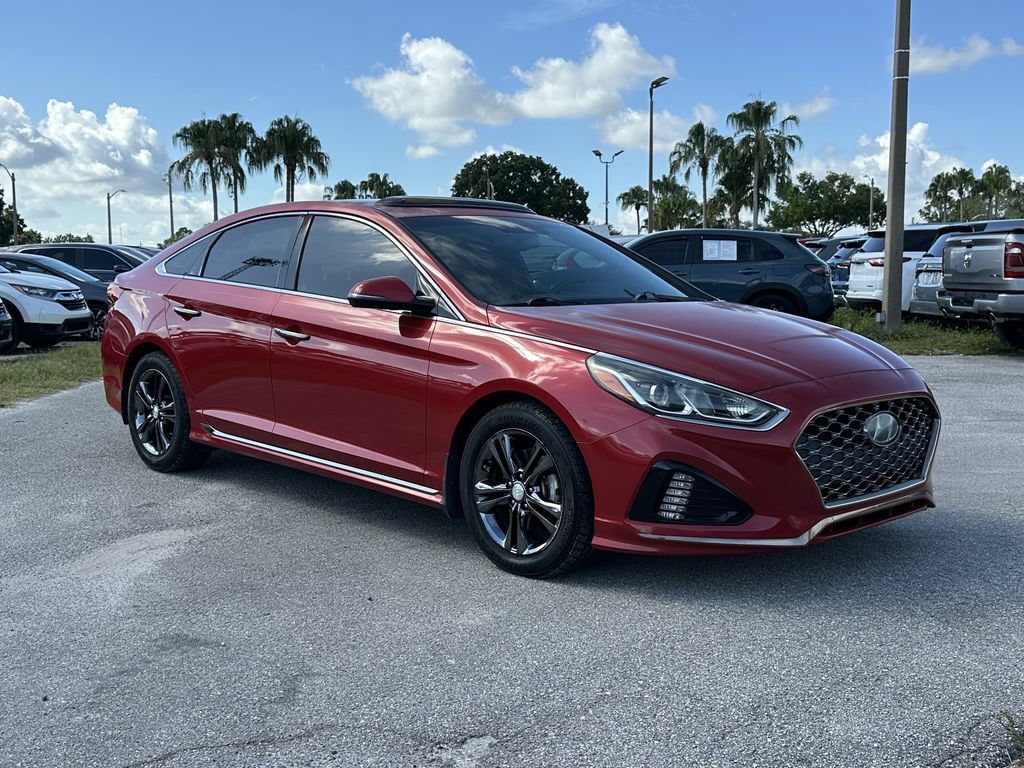 Used 2018 Hyundai Sonata Sport FWD image 2