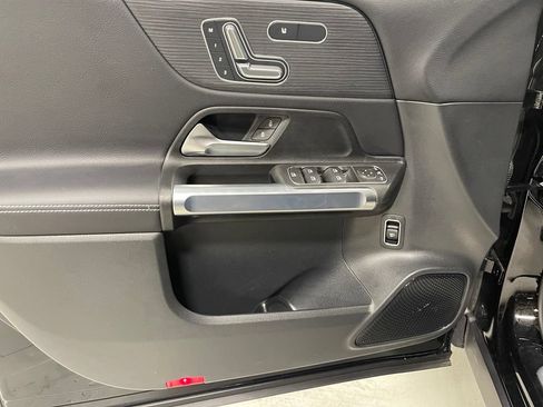 Used 2026 Mercedes-Benz GLB 250 4MATIC image 18