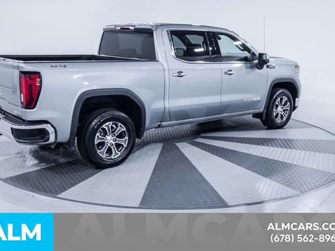 Used 2026 GMC Sierra 1500 SLT AWD/4WD image 10