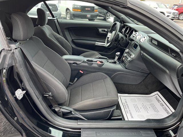 Used 2017 Ford Mustang Convertible RWD image 35