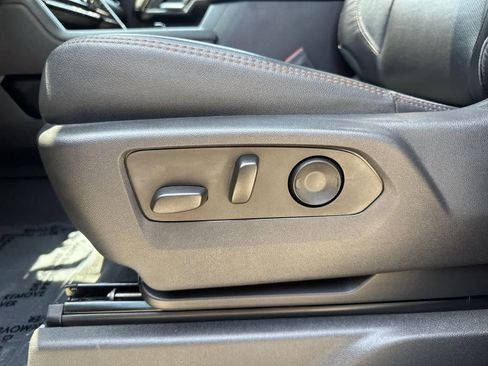 Used 2024 GMC Sierra 2500 AT4 w/ AT4 Premium Plus Package image 24