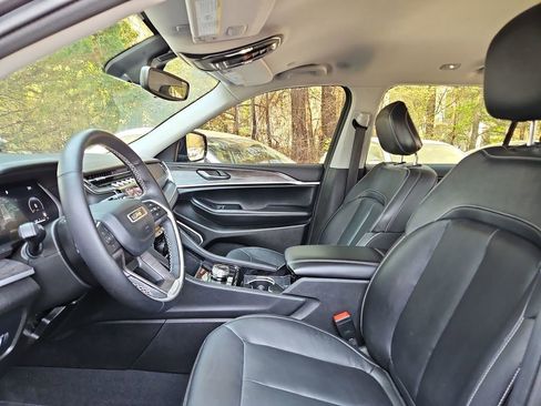 Used 2022 Jeep Grand Cherokee L Limited image 24