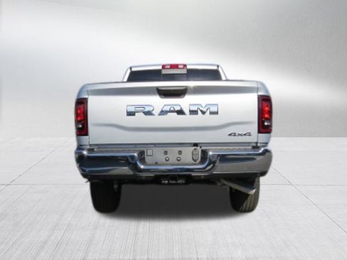 New 2026 RAM 2500 Tradesman AWD/4WD image 4