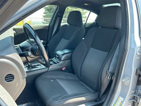 Used 2022 Dodge Charger SXT w/ Cold Weather Package RWD image 14