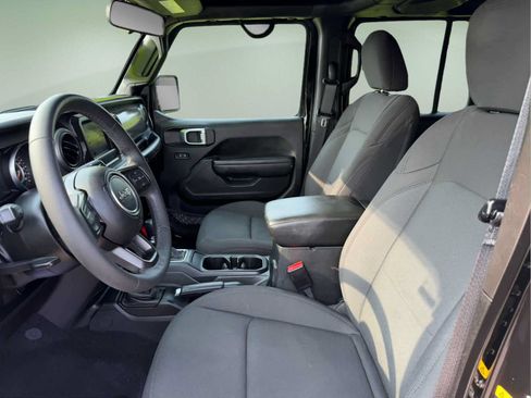 Used 2023 Jeep Wrangler Unlimited Sport AWD/4WD image 17
