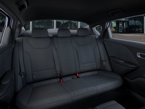 New 2026 Kia K4 LXS image 17