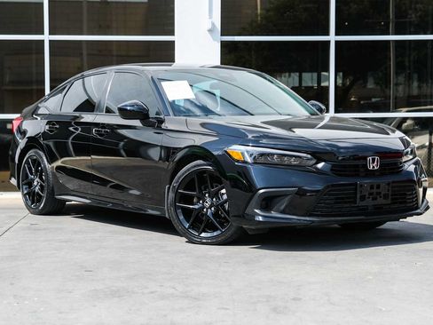 Used 2023 Honda Civic Sport image 6