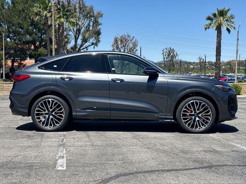New 2026 Audi SQ5 Prestige AWD/4WD image 3