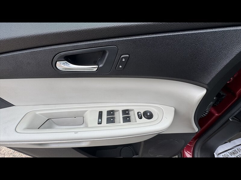 Used 2011 GMC Acadia SLT AWD/4WD image 15