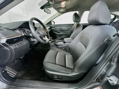 Used 2023 Nissan Altima 2.5 SV AWD/4WD image 13