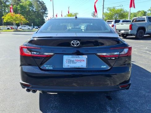New 2026 Toyota Camry SE FWD image 2