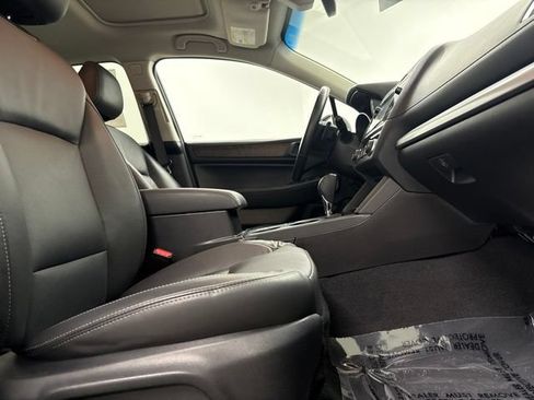 Used 2016 Subaru Outback 2.5i Limited AWD/4WD image 25