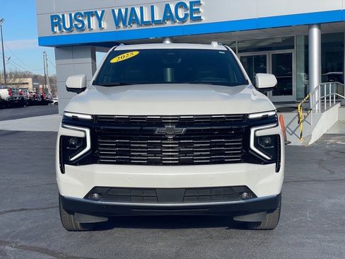 Used 2025 Chevrolet Tahoe High Country w/ LPO, Illumination Package image 2