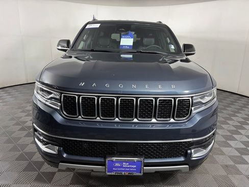 Used 2024 Jeep Wagoneer L Series II w/ Flexible Seating Group image 2