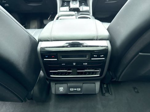 Used 2023 Acura MDX SH-AWD w/ Technology Package image 20