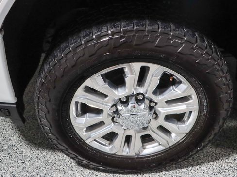 Used 2022 GMC Sierra 2500 Denali AWD/4WD image 11