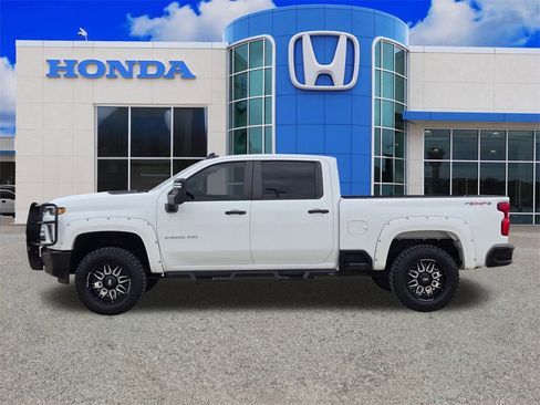 Used 2023 Chevrolet Silverado 2500 Custom w/ Custom Convenience Package image 6