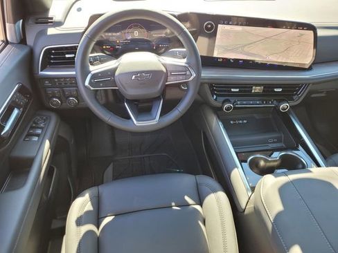 New 2026 Chevrolet Suburban Z71 w/ Comfort Package image 9