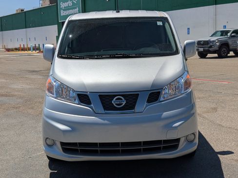 Used 2019 Nissan NV200 SV w/ Navigation Package image 3