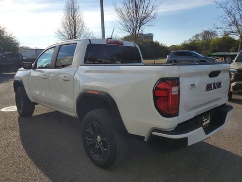 Used 2023 GMC Canyon Elevation image 3