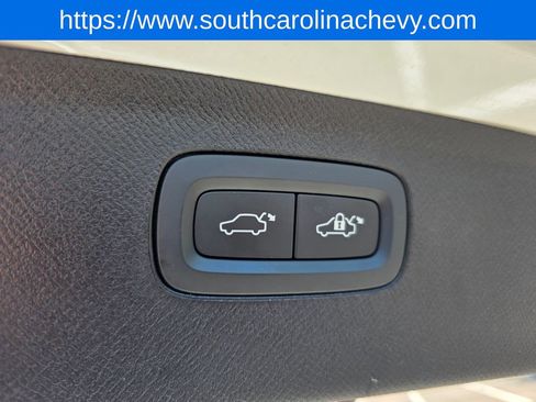 Used 2025 Volvo XC90 T8 Ultra w/ Protection Package image 36