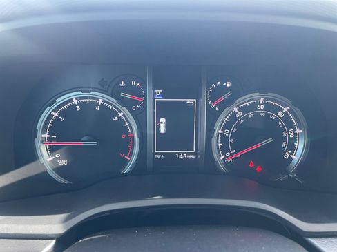 Certified 2023 Toyota 4Runner TRD Off-Road Premium w/ Moonroof Package image 10