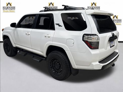 Used 2021 Toyota 4Runner TRD Off-Road image 3