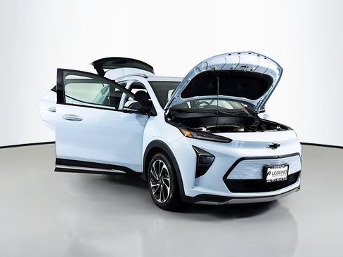 Used 2023 Chevrolet Bolt EUV Premier w/ Sun & Sound Package FWD image 20